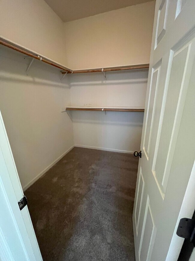 Foto del edificio - Beautiful 3bed/2ba/ 1757SF / 3-Car tandem ...