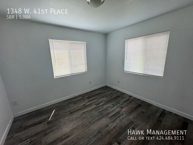 Foto del edificio - 1348 W 41st Pl