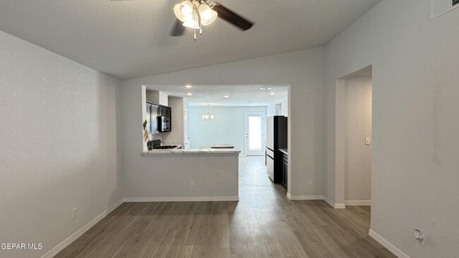 Foto del edificio - 1033 Candelilla St