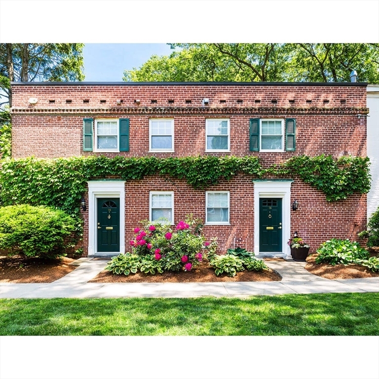 Primary Photo - 39 Thornton Rd