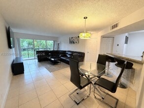 Building Photo - 8741 Wiles Rd
