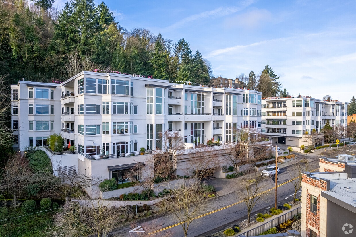 The Westover Apartments in Portland, OR