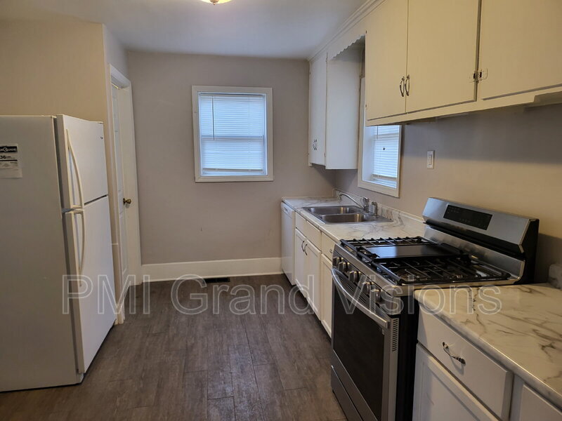 Foto principal - 1437 E Garfield Ave