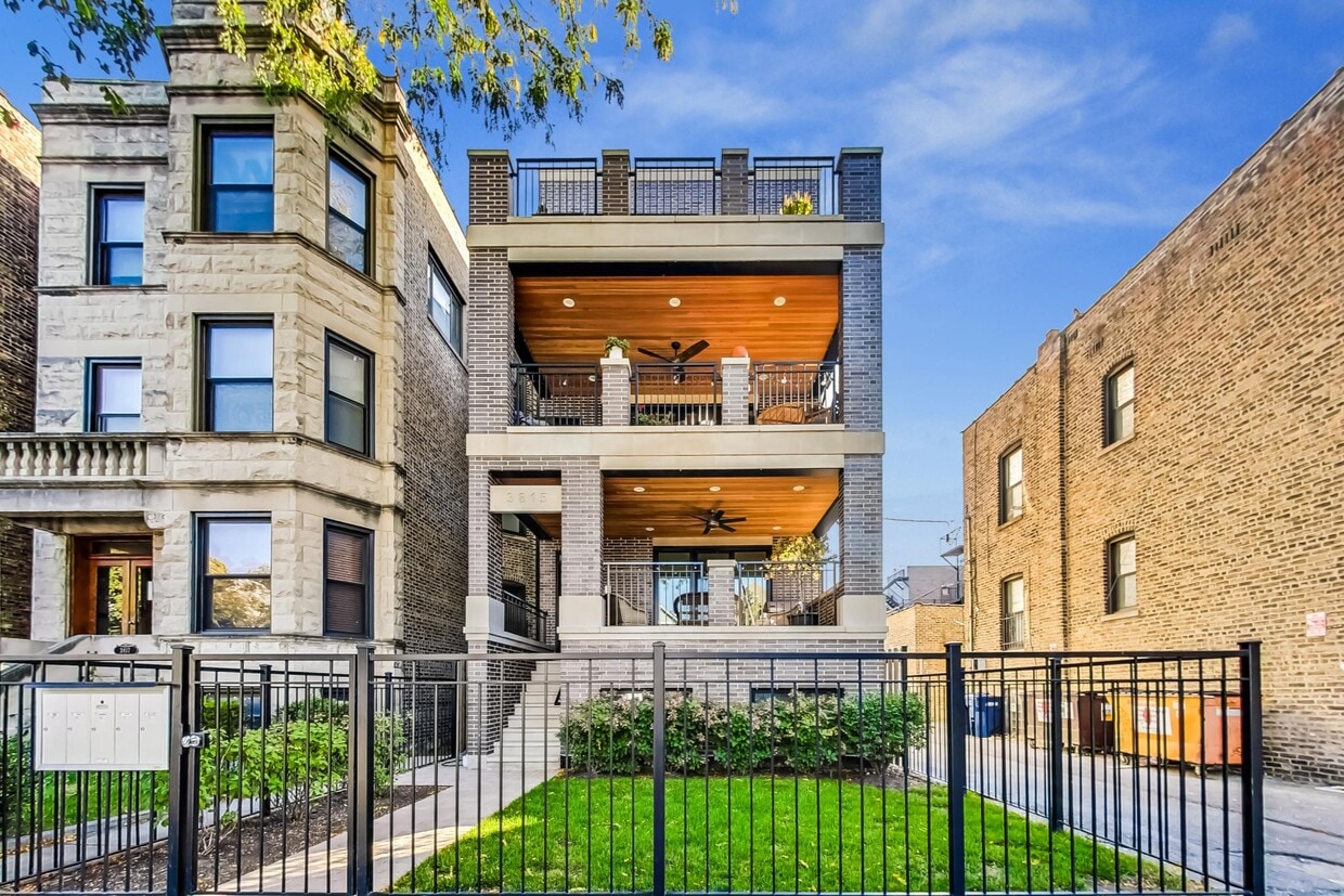 Foto principal - 3815 N Lakewood Ave