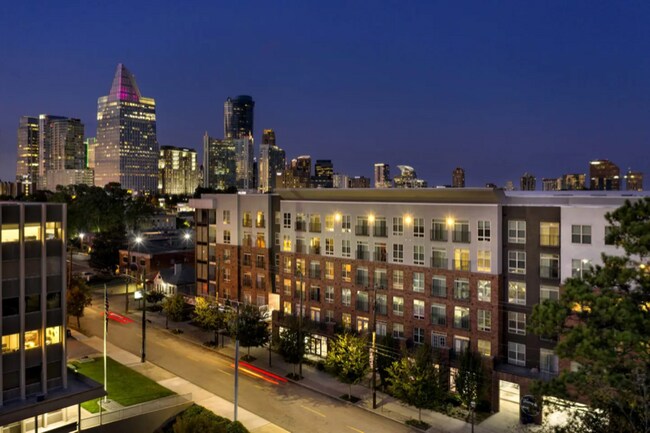 Foto del edificio - 3500 Roswell Rd