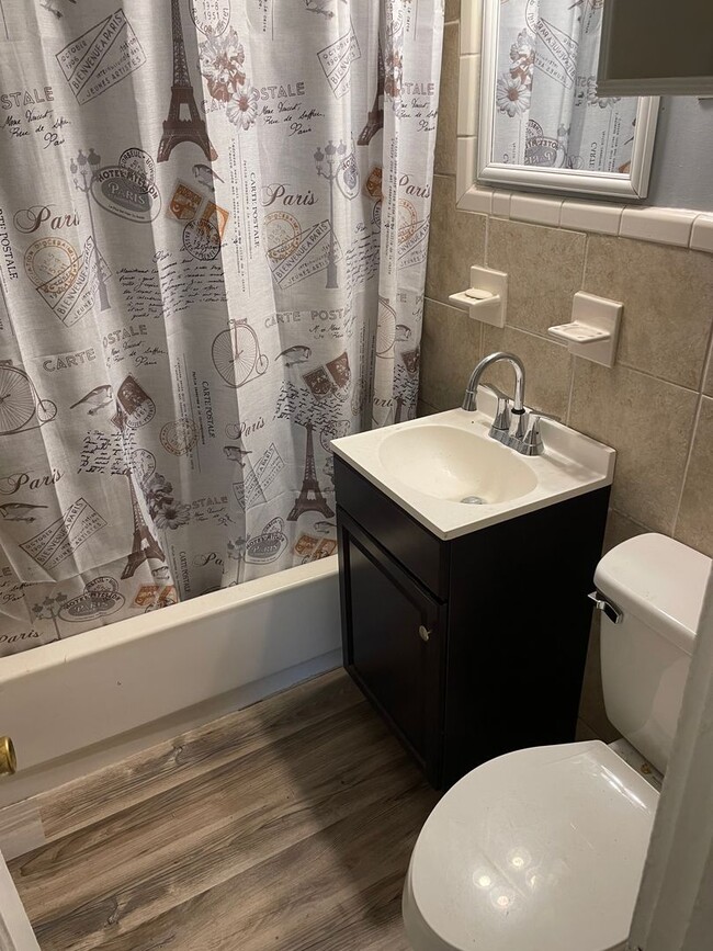 Photo - 4025 Gary Dr Apartment