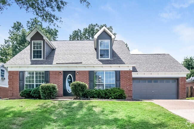 Building Photo - 40 Center Oak Dr