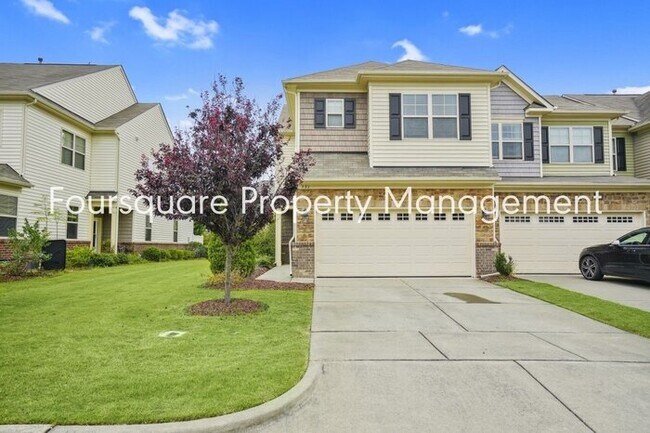 Building Photo - End Unit Town Home | Open Floor plan | Har...