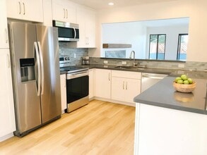 Building Photo - 2092 Penasquitas Dr