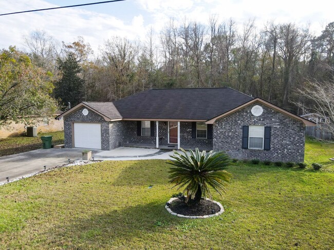 Building Photo - AVAILABLE APRIL [VIDEO TOUR AVAIL]