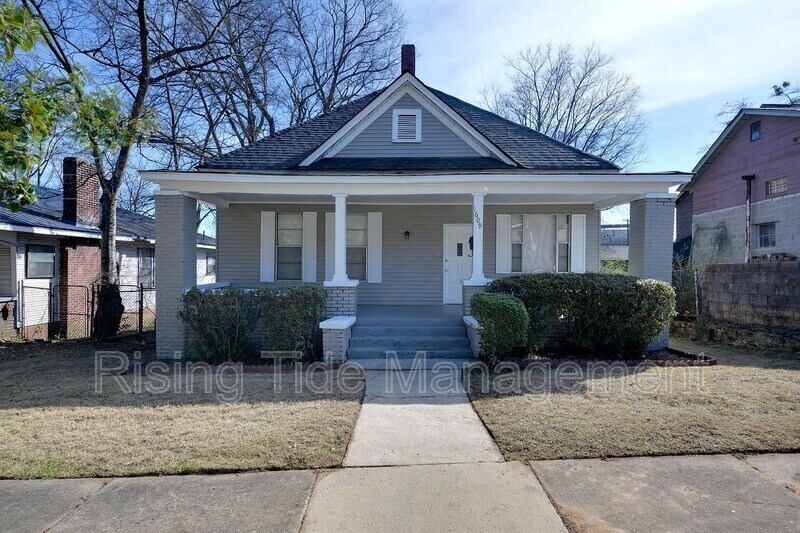 Primary Photo - 1609 33rd Ave N