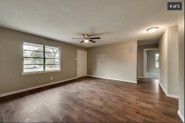 Foto del edificio - 3826 Lovingood Dr