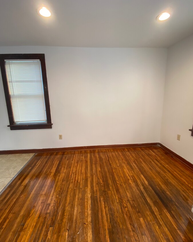 Primary Photo - 816 St Thomas Ave