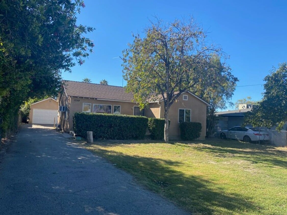 Foto principal - Centrally Located San Bernardino Home Clos...