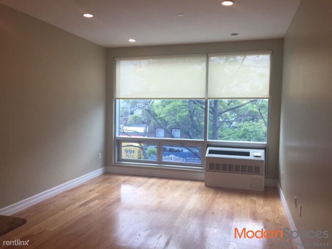 Foto del edificio - 2825 Steinway St