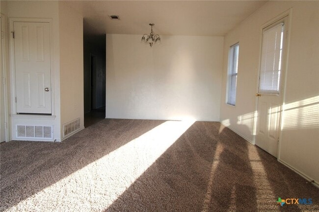 Building Photo - 4102 Janelle Dr