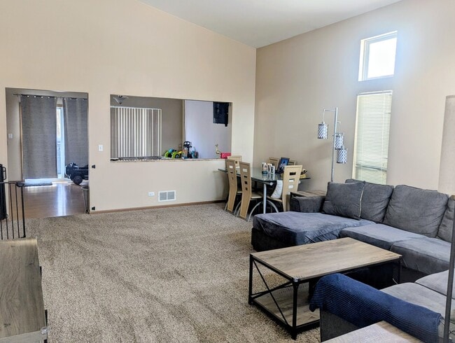 Building Photo - 1080 Noelle Bend