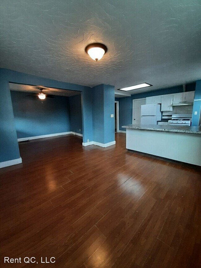 Building Photo - 3 br, 2 bath House - 721 13th St.