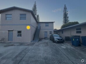 Building Photo - 2099 NW 26th Ave