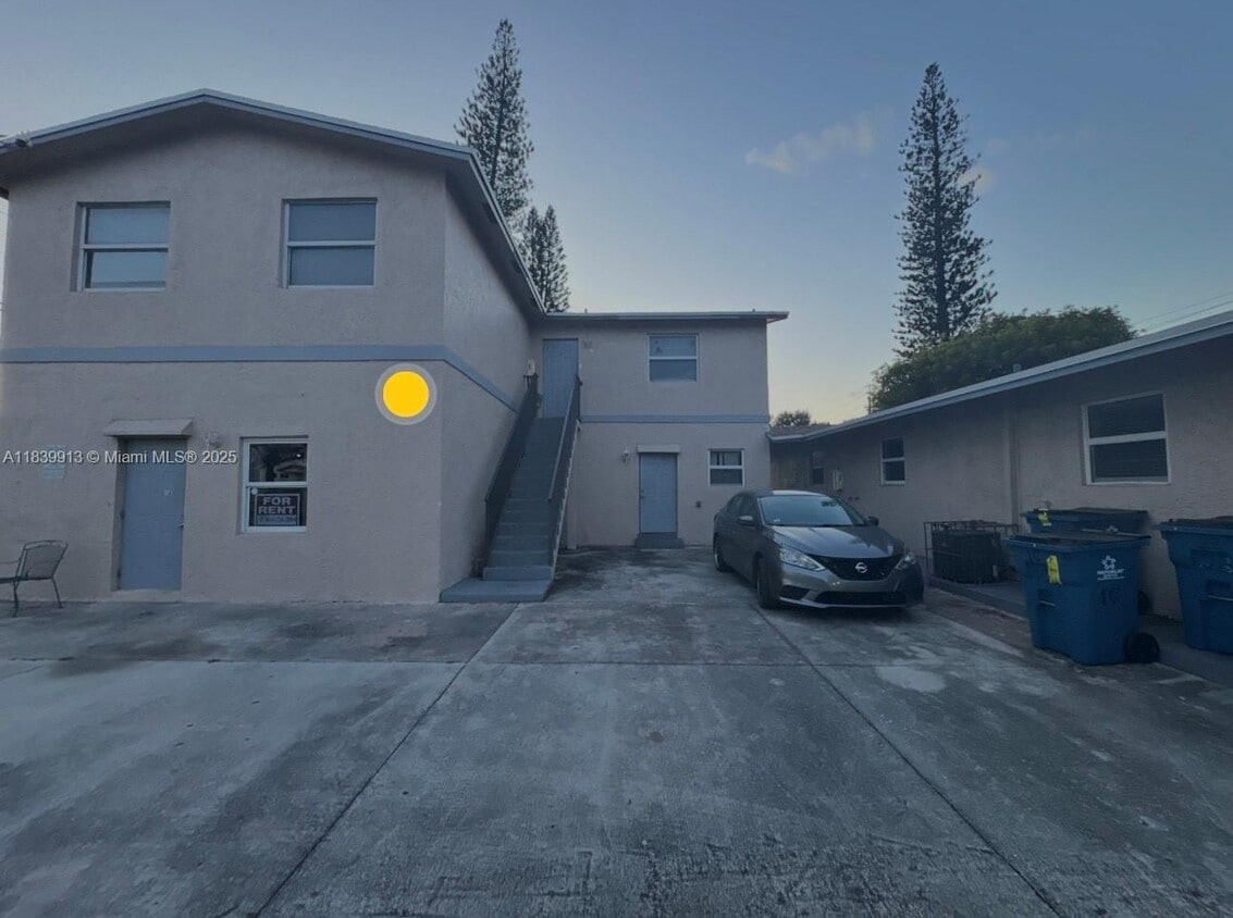 Primary Photo - 2099 NW 26th Ave