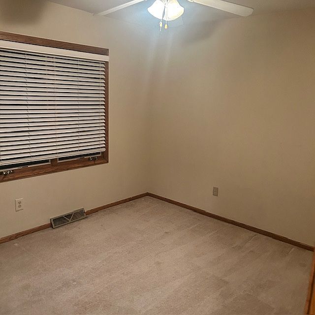 Foto del edificio - 629 Hawthorne Ln