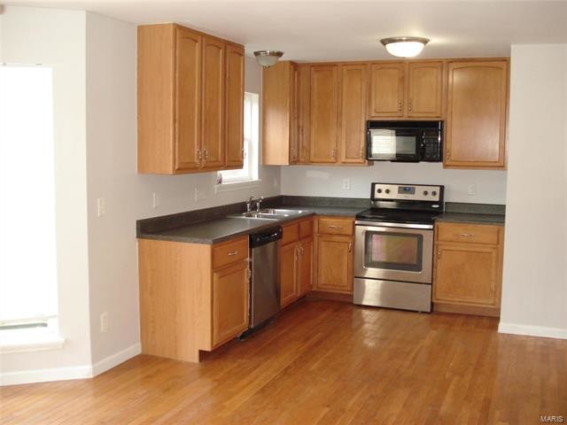 Building Photo - 1627 Hurstborough Manor Dr