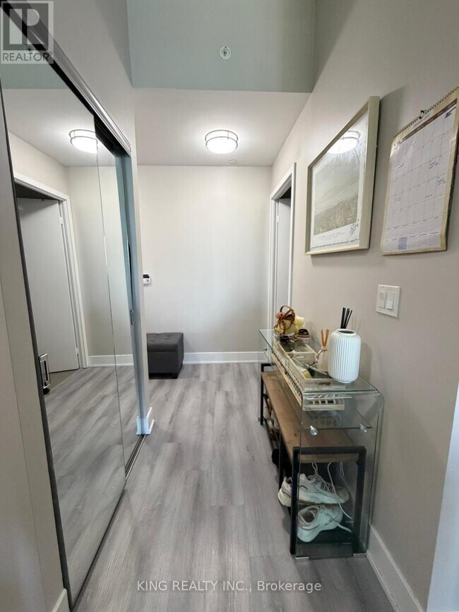 Photo du bâtiment - 1412 - 30 SHOREBREEZE DRIVE E