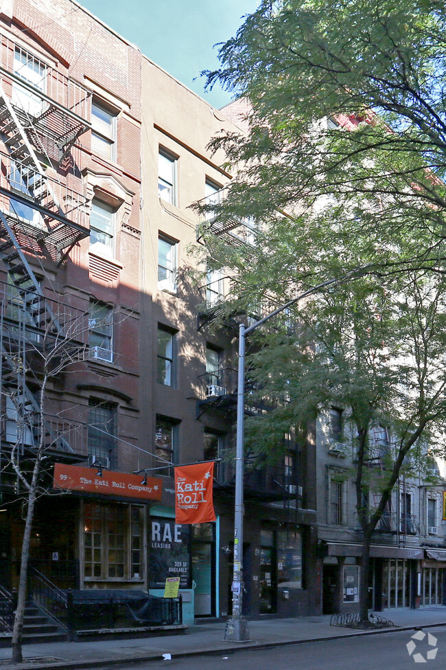 Building Photo - 101 Macdougal St