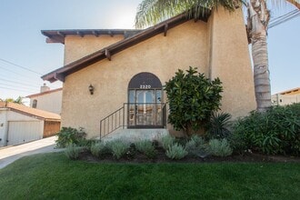 Building Photo - 2320 Clark Ln