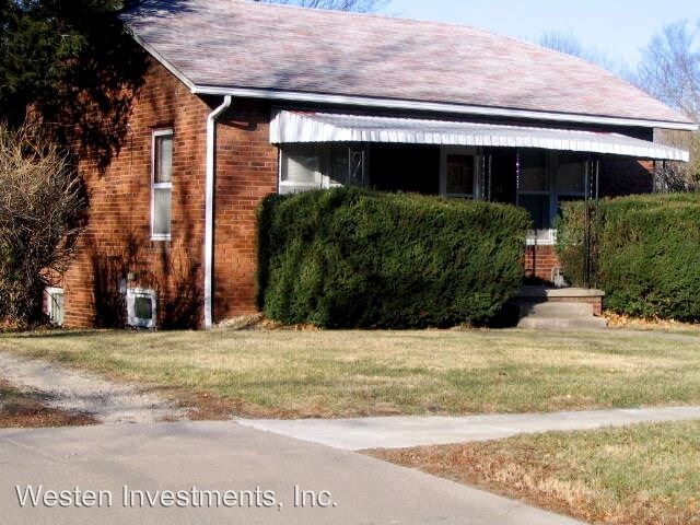 Building Photo - 138 Chandler Blvd