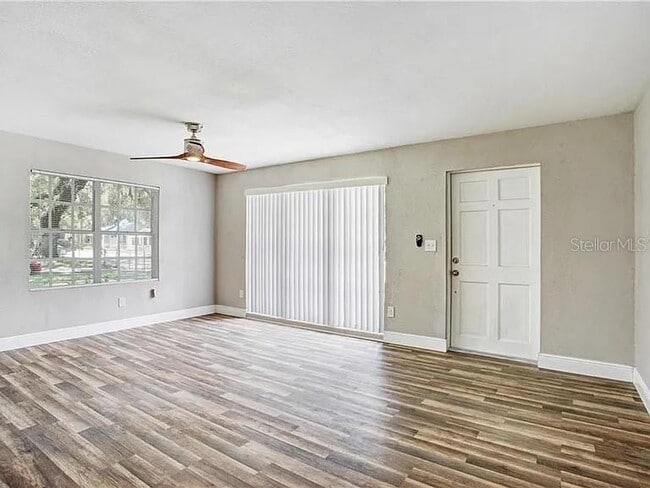 Foto del edificio - 1015 E 24th Ave