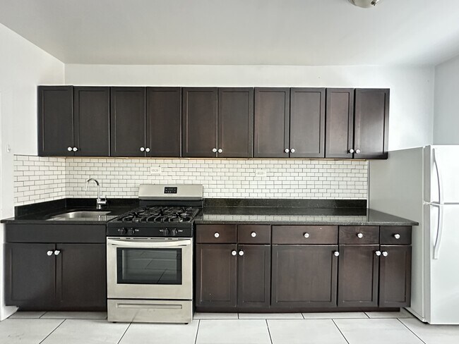 Foto del edificio - 6347 N Magnolia Ave