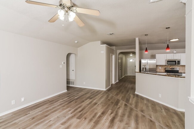 Building Photo - 2638 Montebello