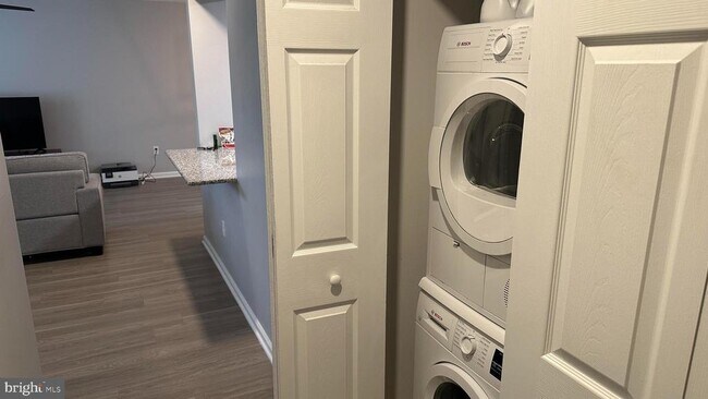 Foto del edificio - 401 Ferris Ln