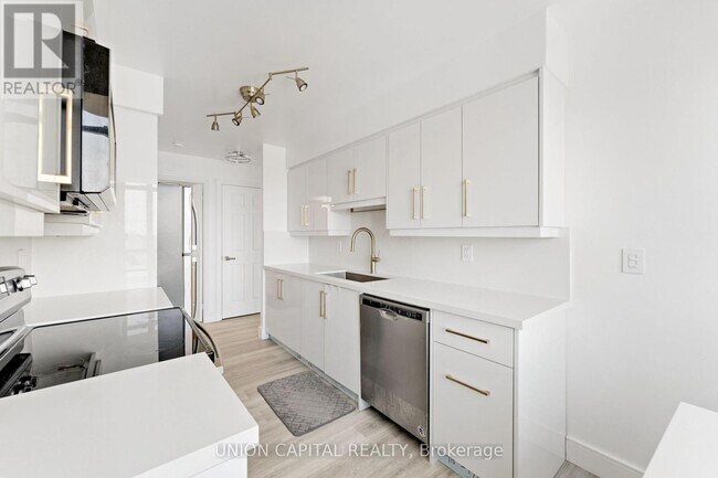 Building Photo - 710 Humberwood Blvd