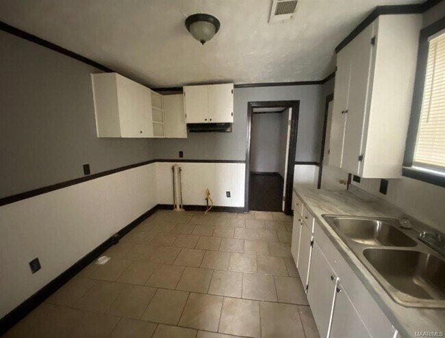 Foto del edificio - 3577 Whiting Ave