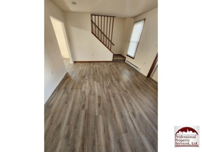 Building Photo - Country Living Near Commuter Routes