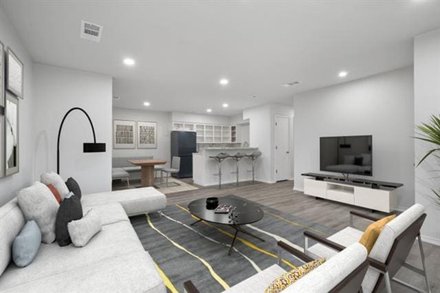 Building Photo - 726 Skyline Dr