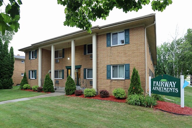 Building Photo - Fairway Apartments