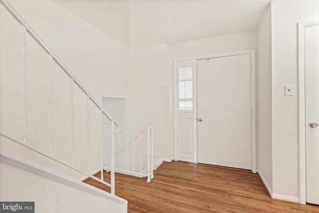 Building Photo - 4209 Braeburn Dr