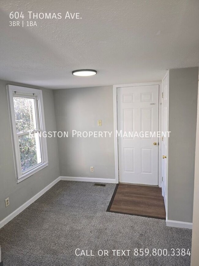 Building Photo - 604 Thomas Ave