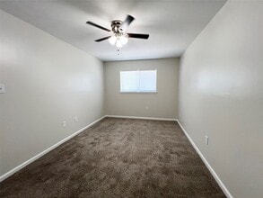 Building Photo - 130 Oyster Creek Dr