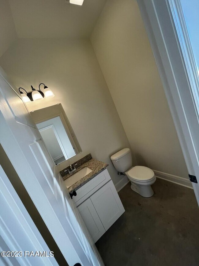 721 Almonaster Rd Unit 5, Youngsville, LA 70592 Apartment for Rent in Youngsville, LA