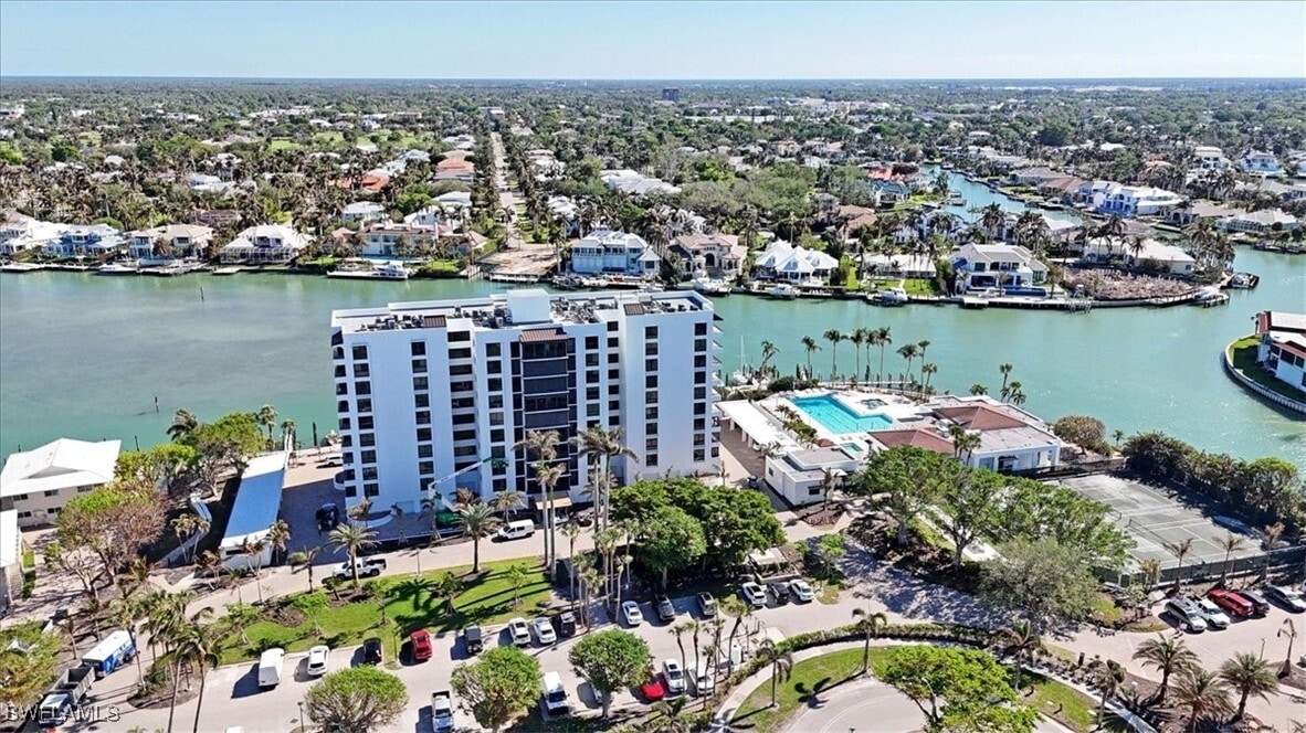 Primary Photo - 2400 Gulf Shore Blvd N