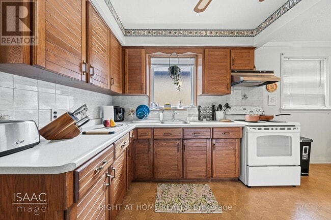 Building Photo - 98 Yorkview Dr