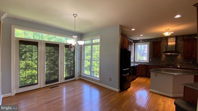 Foto del edificio - 3325 Dondis Creek Dr