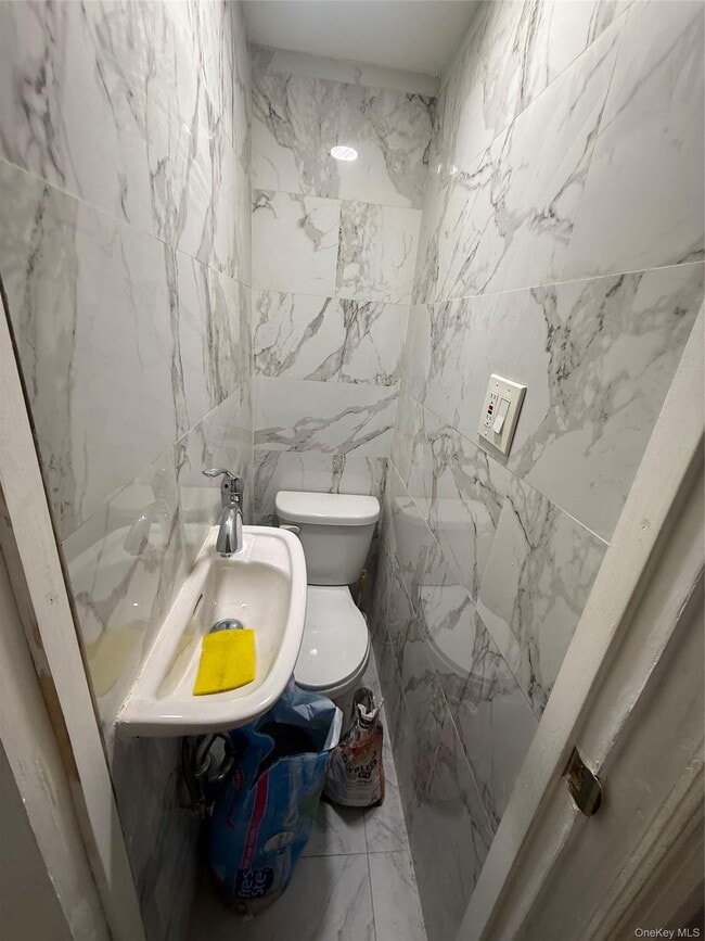 Building Photo - 93-09 103rd Ave