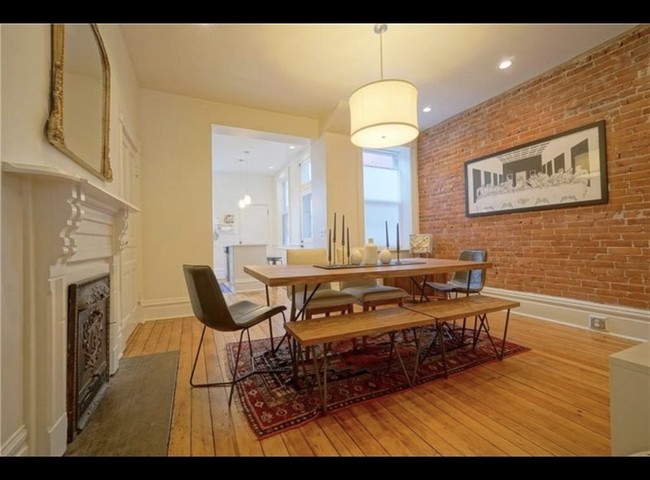 Dining room - 165 Home St