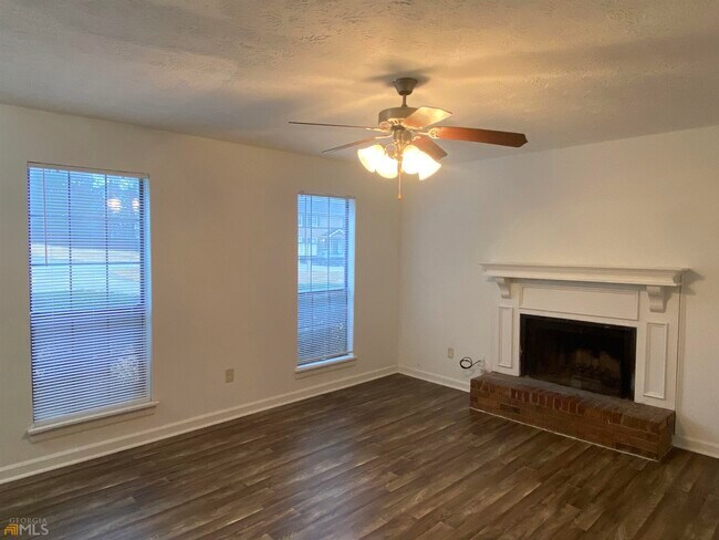 Building Photo - 117 Jackson Dr