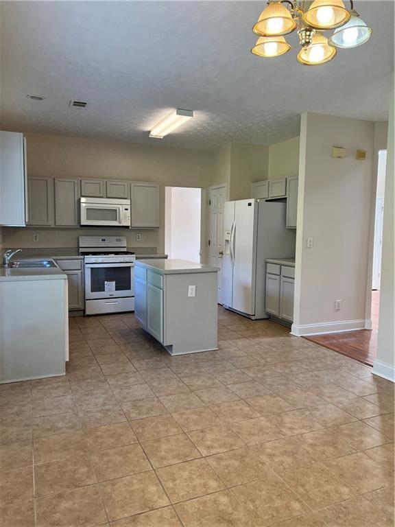 Foto del edificio - 1511 Hampton Woods Dr